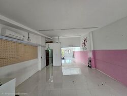 Thomson Garden Estate (D20), Shop House #577045001